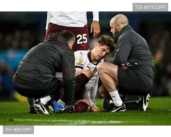 约翰·斯通斯：内收中场打法成为曼城关键战术点